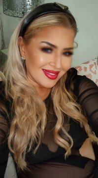 ScottishHotmilf from Glasgow City,United Kingdom